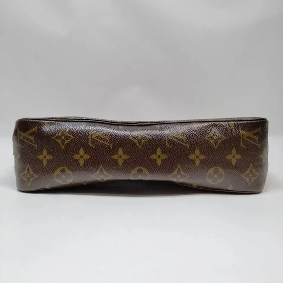 Authentic Louis Vuitton Cosmetic Pouch Trousse Toilette 28 Monogram mn388-021426
